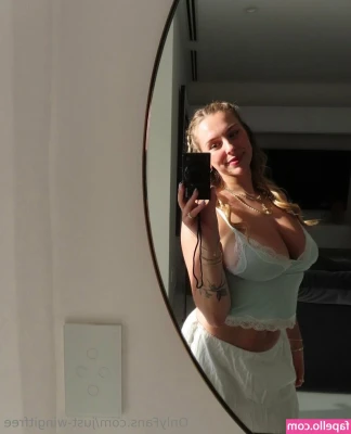 just-wingitfree [ just-wingitfree-6 ] - Naughty teacher anyone?