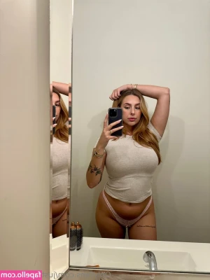 just-wingitfree [ just-wingitfree-6 ] - Booty, nylons and soles your living your best life right now