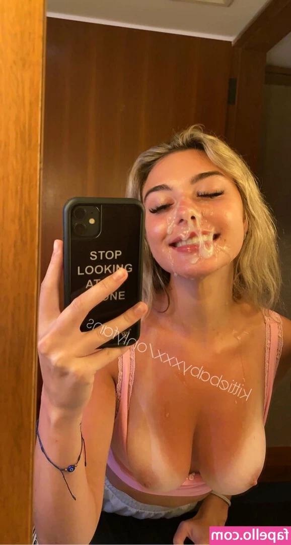 kittiebaby - Cum closer... I'd love to show you something!!!