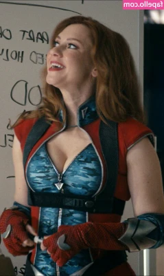 Valorie Curry [ valorie-curry ] - ¿Te gusta columpiarte? - Do you like to swing?