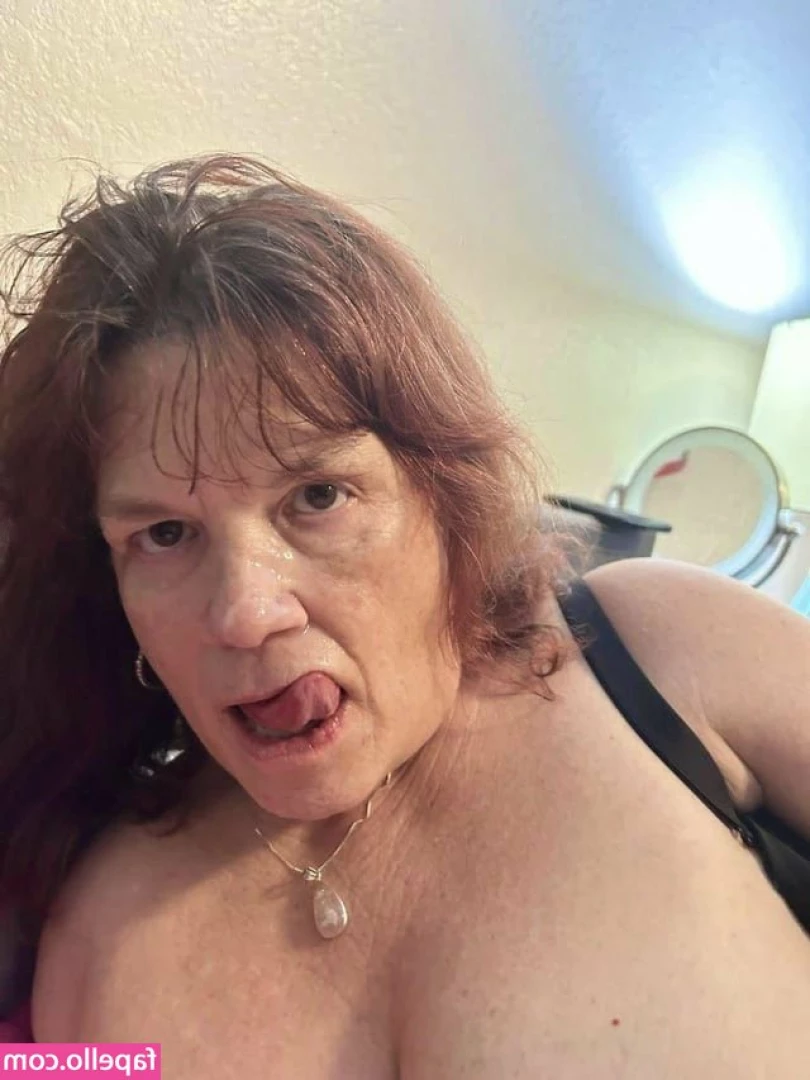 Grandma_Nika [ grandma-nika ] - Hi!!!! New video with a new swimsuit i just bought!  I'm planning to