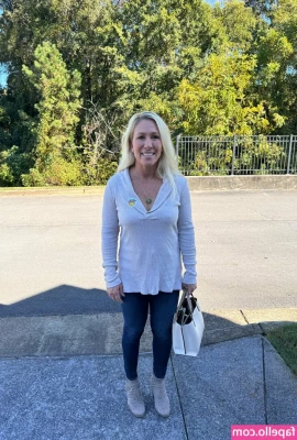 Marjorie Taylor Greene [ marjorie-taylor-greene ] - Happy Thursday Guys 🥰 What are you doing today? I’m just home