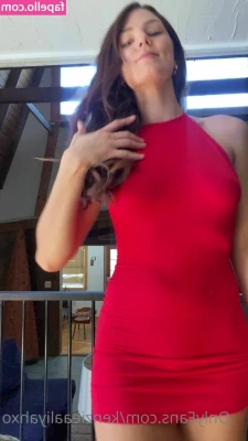 mackenzieaaliyah - poor quality because i screenshotted it from the video i made  but
