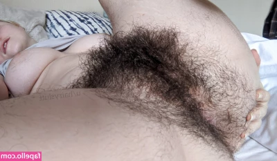Hairy Women [ hairy-women ] - I have something I really would like to show you