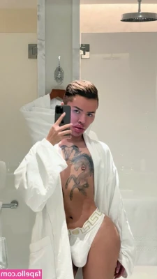 Mateo Blanco [ mateo-blanco ] - Few shots from the night where moisturising got a bit out of hand xx