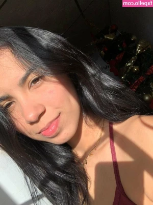 Maria Gutierrez [ maria-gutierrez ] - hi :) gonna make today my bitch 😈