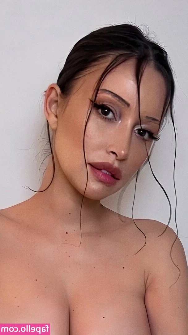 Christian Serratos [ christian-serratos ] - Take a look 👀