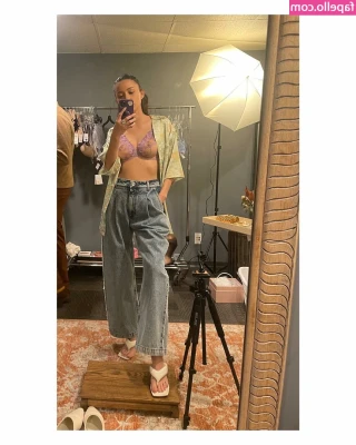 Christian Serratos [ christian-serratos ] - Hello, here’s some milk 🥛 to start the day! 🍆 💦 vid!