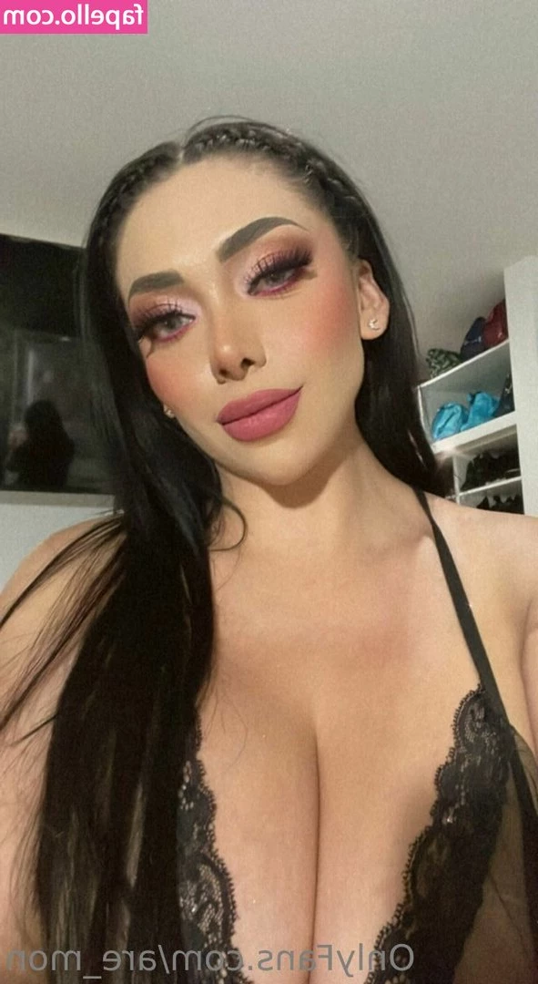 are_mon [ are-mon ] - Ravey TikTok boobies   TikTok boob Monday