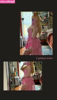 m3wtuuu - Cozy shots  topless in my favorite bra   lots of tummy too