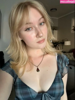 m3wtuuu - VIDEO CALLS - THURSDAY 19th MAY! I’m back baby!! Offering video