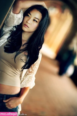 Arden Cho [ arden-cho ] - Playing around with lights 😇 Which vibe do you prefer?