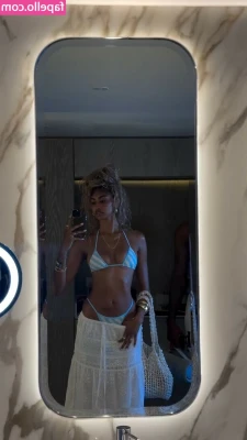 Jasmine Chola [ jasmine-chola ] - Tribute if you wanna see me spread my cheekies