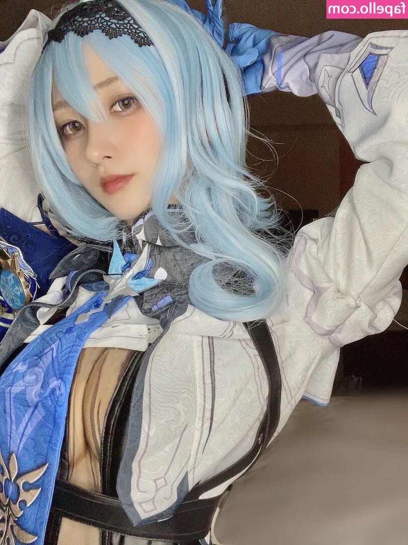 talla_cos [ talla-cos ] - Going back to posting multiple times a day now :3