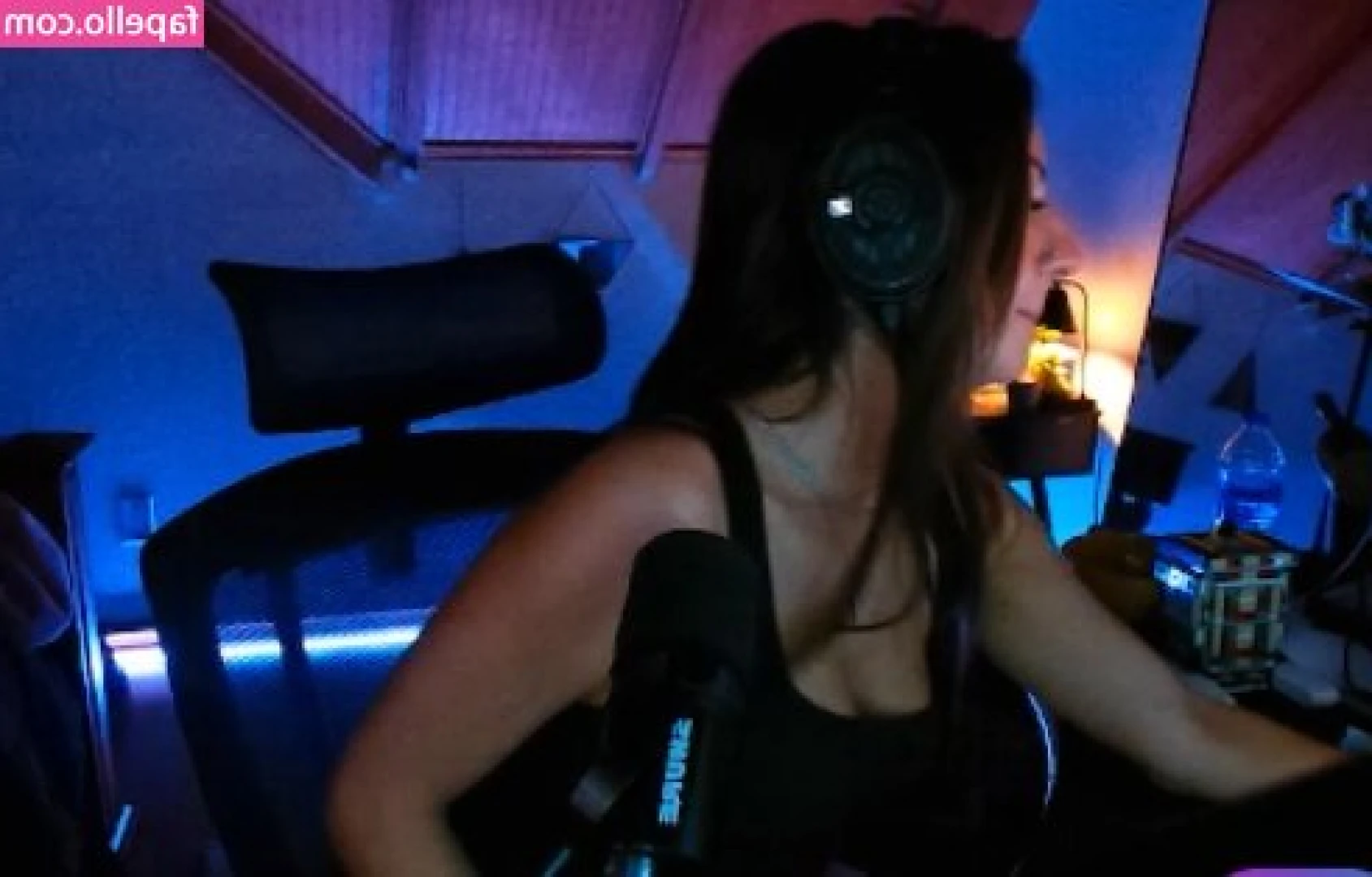 Honeyxxo - Doing what I love 😊