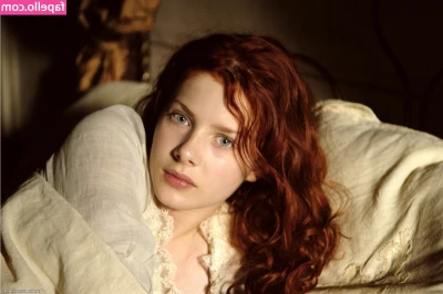 Rachel Hurd Wood [ rachel-hurd-wood ] - Very happy beach girl