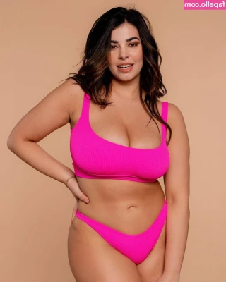 im_notannaa [ im-notannaa ] - I’m going to be a naughty girl tonight got a big cock full of cum