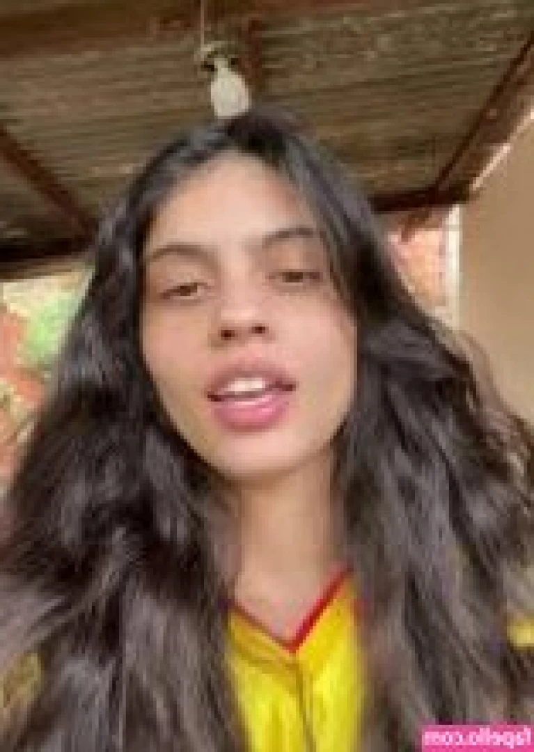 Menina Veneno [ menina-veneno ] - Want to know what my uncut meat taste like