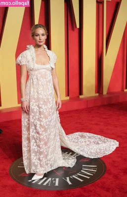 Jennifer Lawrence [ jennifer-lawrence ] - Hi my darlings!! Hope you enjoy the livestream if some of you missed
