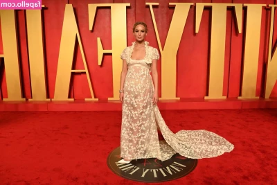 Jennifer Lawrence [ jennifer-lawrence ] - Dear dressing rooms: thanks for always having such flattering