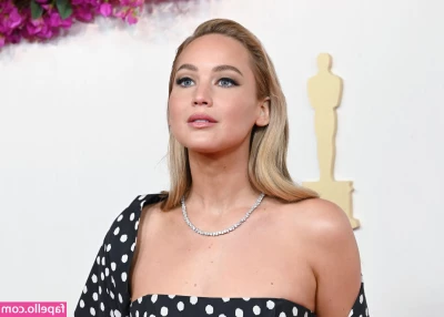 Jennifer Lawrence [ jennifer-lawrence ] - A little help here  please