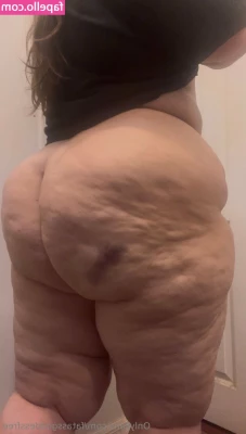 fatassgoddessfree - More butt. In serious need of a tonguing