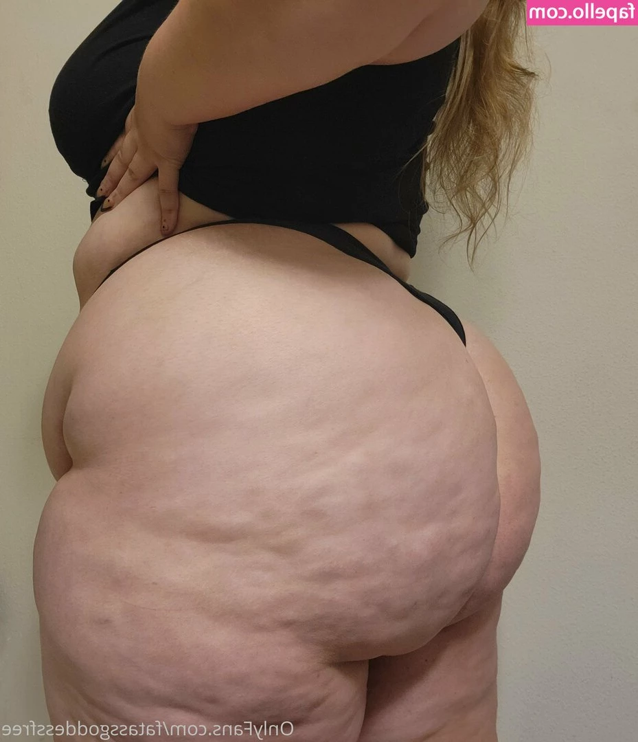 fatassgoddessfree - How's the view down there??