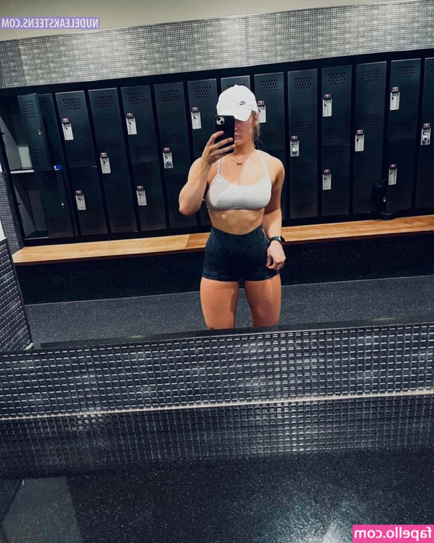 Leeana Houston [ leeana-houston ] - ❤️❤️❤️I love this outfit. Do u?