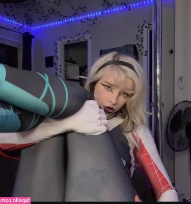 Sabrina Sins [ sabrina-sins ] - Slipped right off 🤭