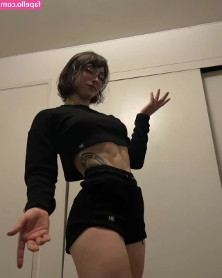 leanbeefpatty [ leanbeefpatty-1 ] - I don't know what's happening to me! This tail is just delicious! So