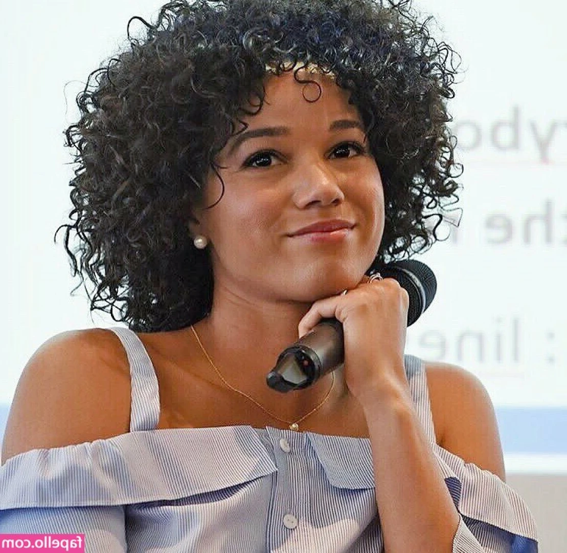 Alisha Wainwright [ alisha-wainwright ] - im so bored....someone message me