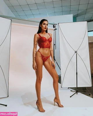 Valentina Vignali [ valentina-vignali ] - 🏳️‍🌈👨🏻‍❤️‍💋‍👨🏻🍿🎬We did it