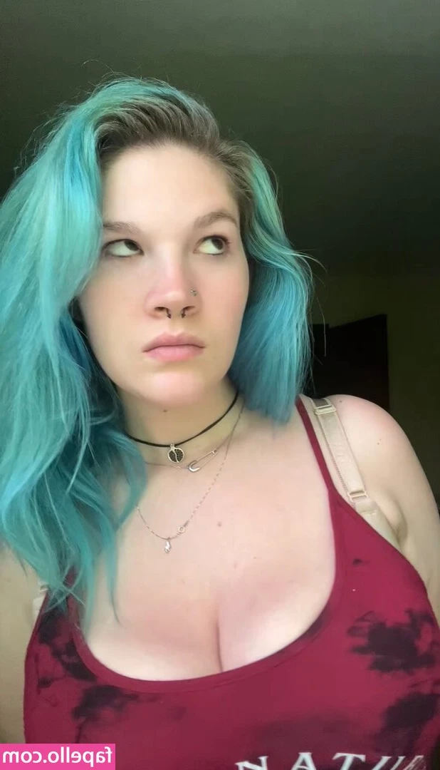 Milkandcookies97 [ milkandcookies97-1 ] - I need $65 today to beat last months tips. Who’s gonna be the lucky