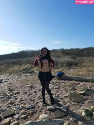 Maya Morena [ maya-morena ] - The perfect smothering weapon
