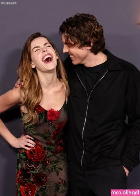 Kiernan Shipka [ kiernan-shipka ] - I bet you would love to gag on these purple toes but first you must
