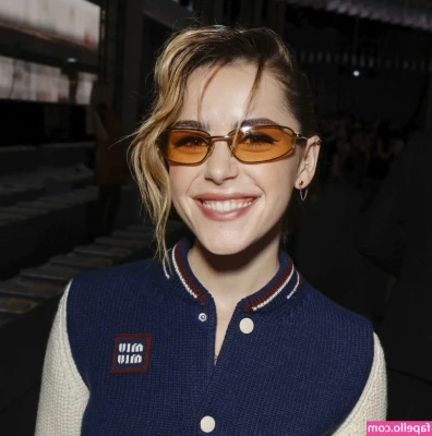 Kiernan Shipka [ kiernan-shipka ] - I didn’t forget the knee high socks loving simps 🖤