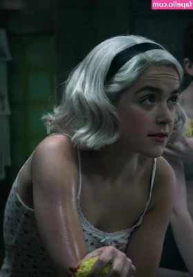 Kiernan Shipka [ kiernan-shipka ] - My lindos pies