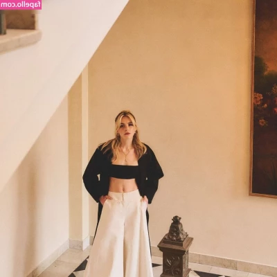 Kiernan Shipka [ kiernan-shipka ] - Hi guys  you saw my previous post where I was wearing my new brown