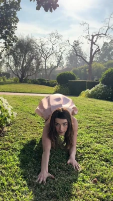 Kiernan Shipka [ kiernan-shipka ] - https://onlyfans.com/33752125/lexilunaxoxo