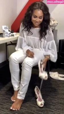 LisaRaye - Easy access to what's important 😈💗