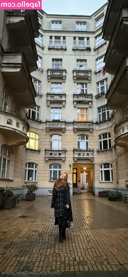jane_stone [ jane-stone ] - POV were spooning 🥰