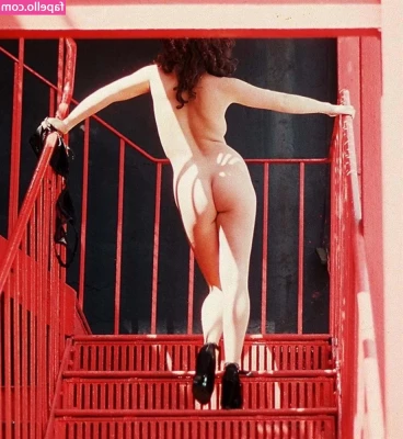 Geri Halliwell [ geri-halliwell ] - Soy de los qué prefieren el pan   con fruta part 3
