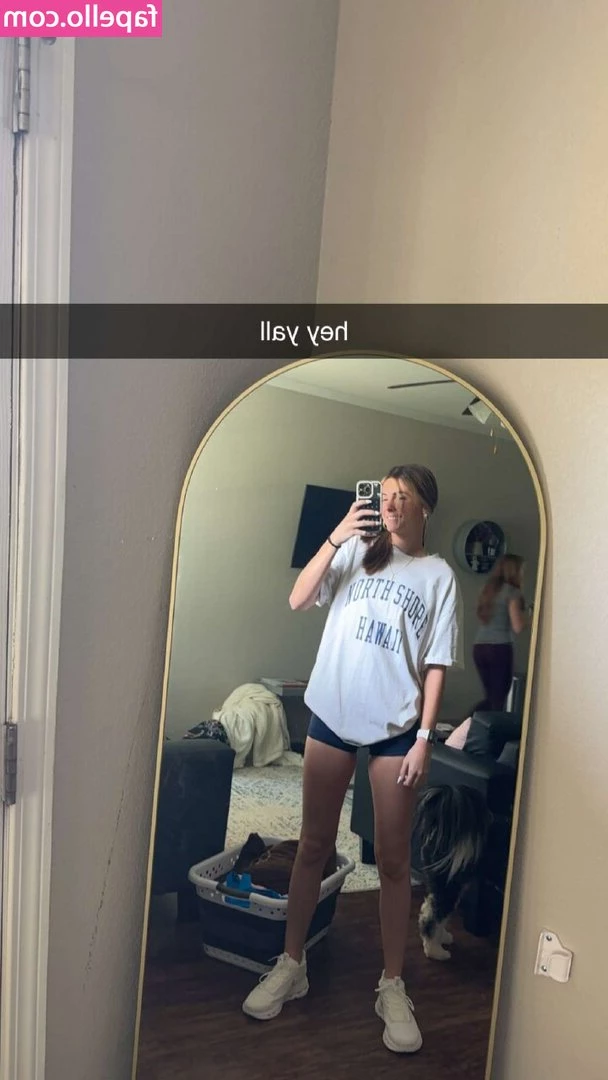 itslexismith [ itslexismith-109 ] - I did a custom vid filing the dead skin off my feet and toes to make