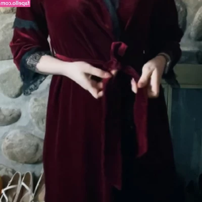 Miss Red Kisses [ miss-red-kisses ] - Lacy Dress Part 1