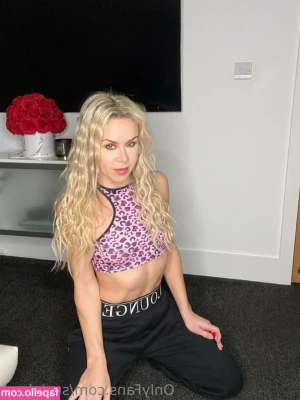 Suziebest - So big.. so hard.. so artistic 📸💋 Do you want more of that NEW