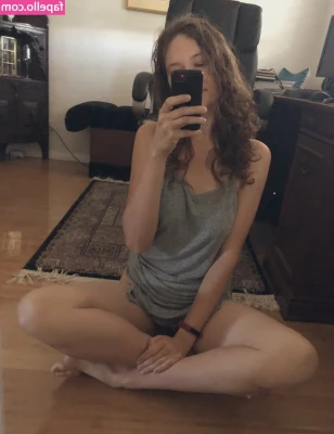 RoxyTall - Spreading some sunshine for you today ☀️