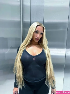 naomisharon - El primero que responda se gana la fotito completa, hasta mas abajo