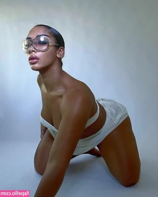 naomisharon - Your lil monkey is ready for her
