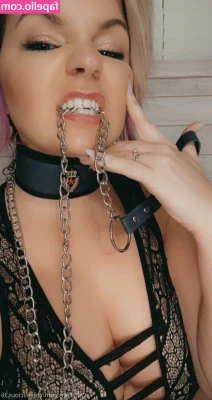 Chivelicious - Fotos y Vídeo  Meneando el culo para ti boing boing ¿te gusta como