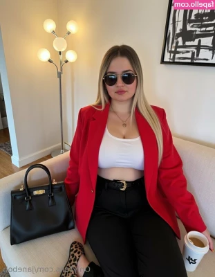 janebob - Did you catch this little tease elsewhere   Wellllllll here is the